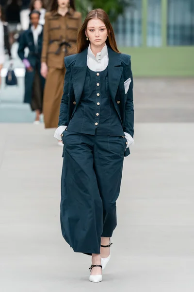 Look 2